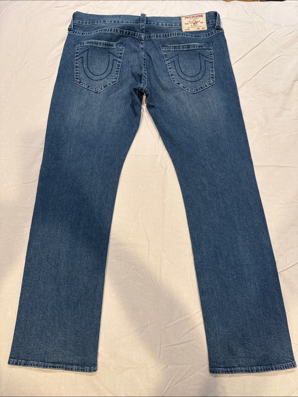 True Religion Men's Medium Blue Straight Jeans - Picture 4 of 5